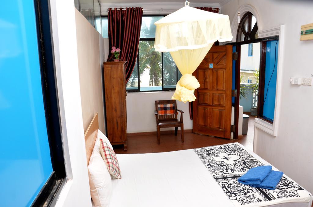 Blumarine Guest House Негомбо Экстерьер фото