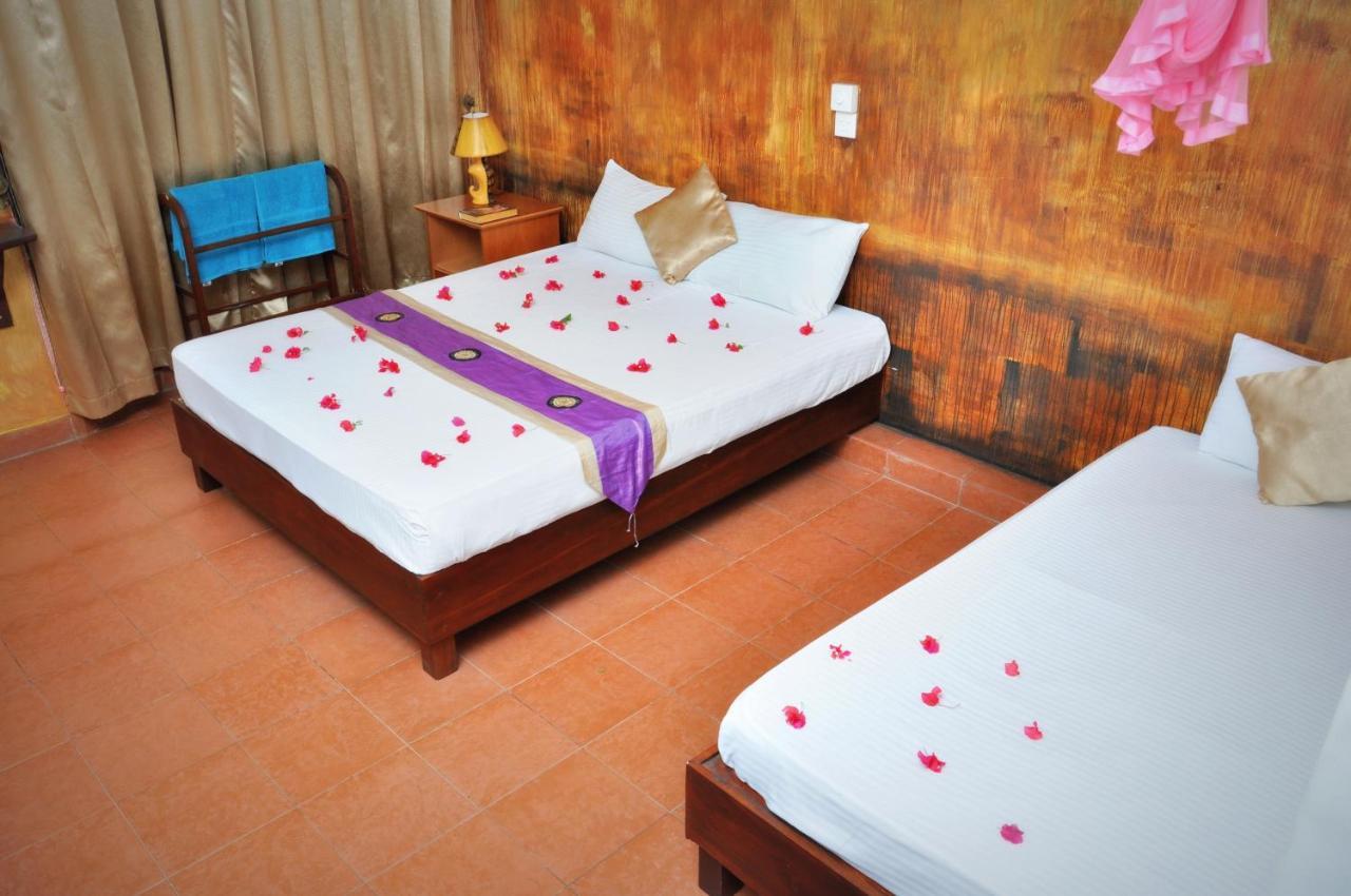 Blumarine Guest House Негомбо Экстерьер фото